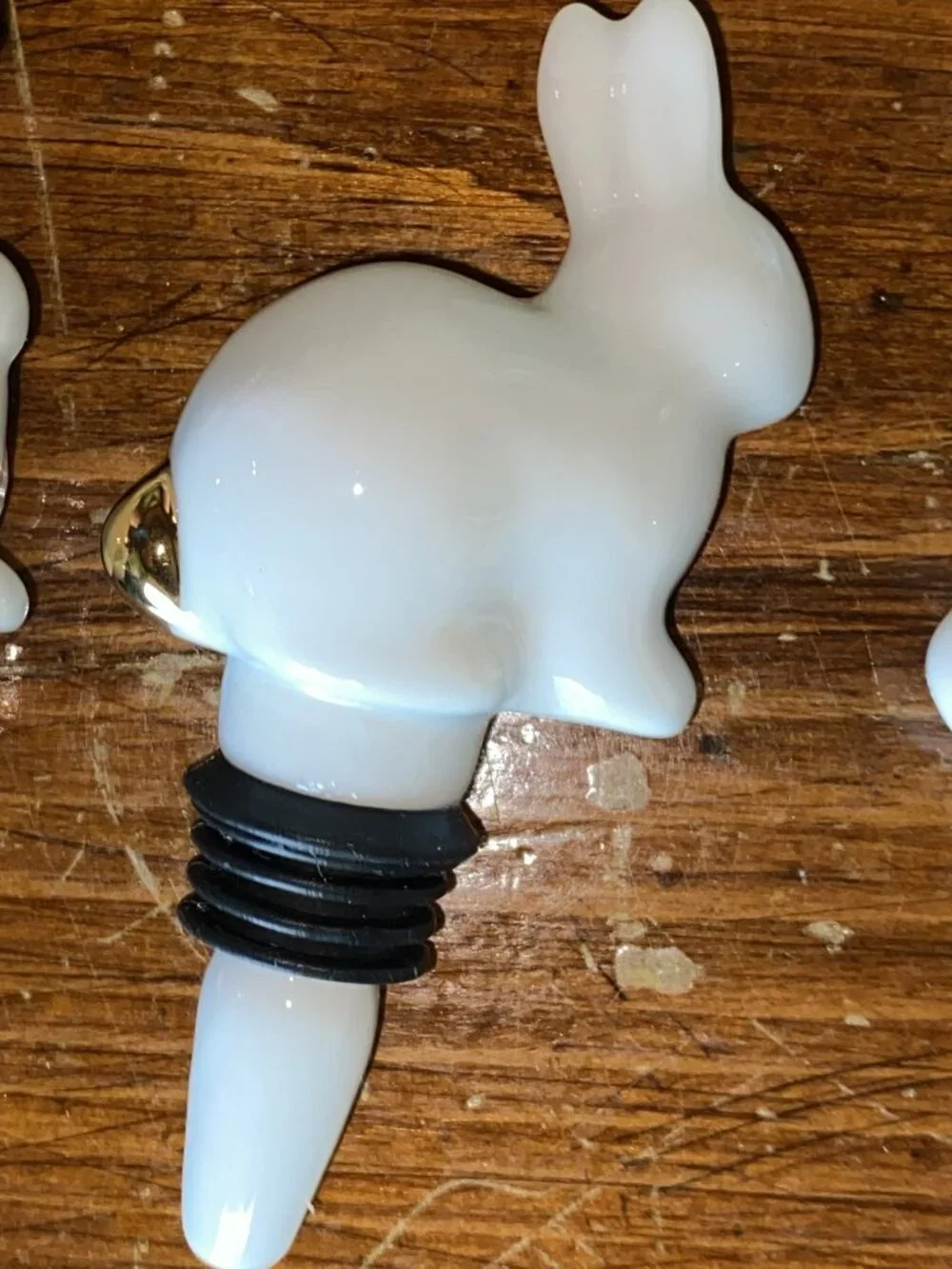 Threshold Whimsical White Glazed Bunny Wine Bottle Stopper w/Gold Accented Tail